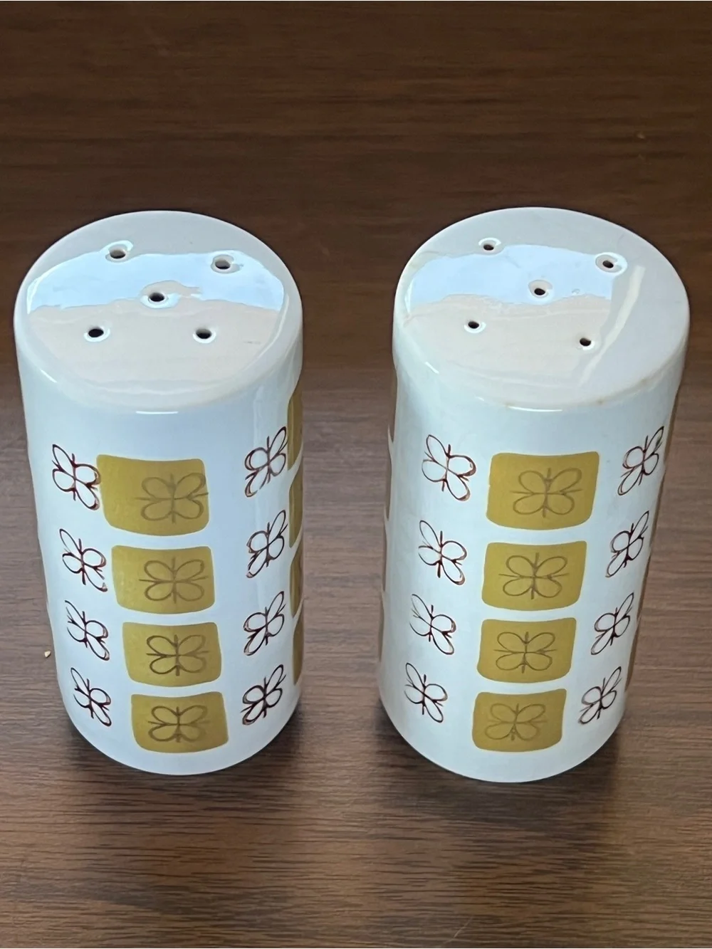 Vintage Ceramic Salt and Pepper Shakers - Made in Japan